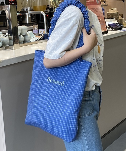 Teem Store(チームストア)の「【大容量/A4対応】チェック柄ギャザーハンドルトートバッグ(トートバッグ・レディース・イエロー/ブルー/ホワイト・F)」の3枚目の写真