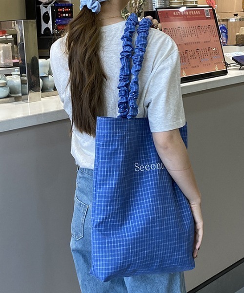 Teem Store(チームストア)の「【大容量/A4対応】チェック柄ギャザーハンドルトートバッグ(トートバッグ・レディース・イエロー/ブルー/ホワイト・F)」の10枚目の写真