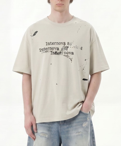 HOOK(フック)の「HOOK タイプライター × ペイントスプラッシュ ウォッシュ オーバーサイズT (SS)(Tシャツ/カットソー・メンズ・ブラック/オフホワイト/グレー・L/M)」の2枚目の写真