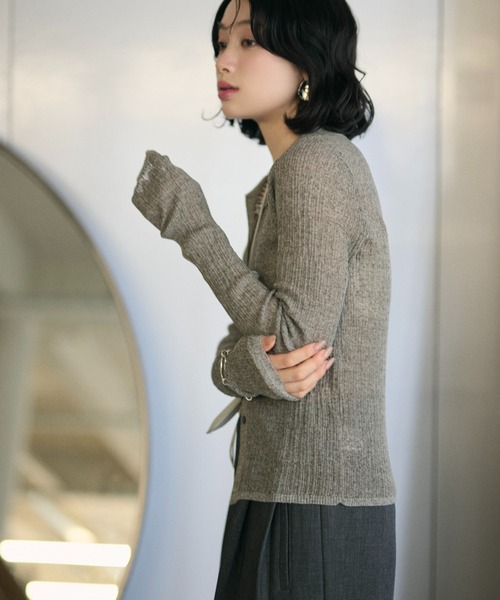 LAULEN(ローレン)の「random rib collar knit pullover /ランダムリブ襟付きニットプルオーバー(カーディガン/ボレロ・レディース・ホワイト/グレー/ブラック・FREE)」の6枚目の写真
