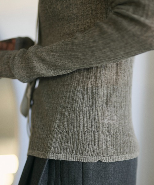 LAULEN(ローレン)の「random rib collar knit pullover /ランダムリブ襟付きニットプルオーバー(カーディガン/ボレロ・レディース・ホワイト/グレー/ブラック・FREE)」の17枚目の写真