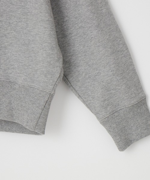 FRED PERRY（フレッドペリー）の「[FRED PERRY/フレッドペリー] ツインティップライン オーバーサイズ ワンポイントロゴ刺繍スウェット（スウェット・レディース・グレー/ダークブラウン/ブラック・M/L/S）」の20枚目の写真