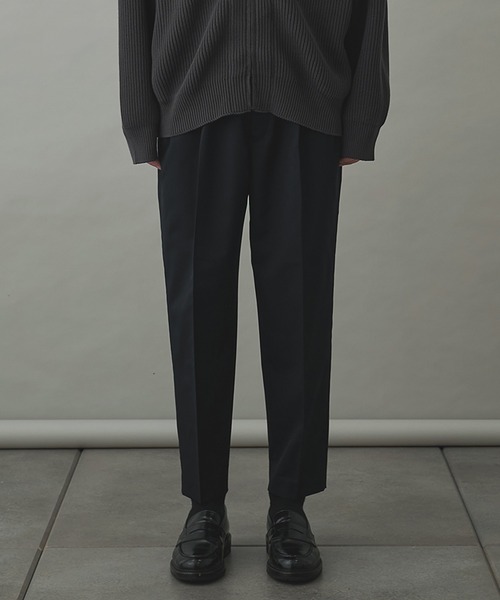 N.HOOLYWOOD(N.ハリウッド)の「【N.HOOLYWOOD】2252-PT07-004 WIDE TAPERED PANTS(スラックス・メンズ・ダークグレー/ブラック・36/38)」の2枚目の写真