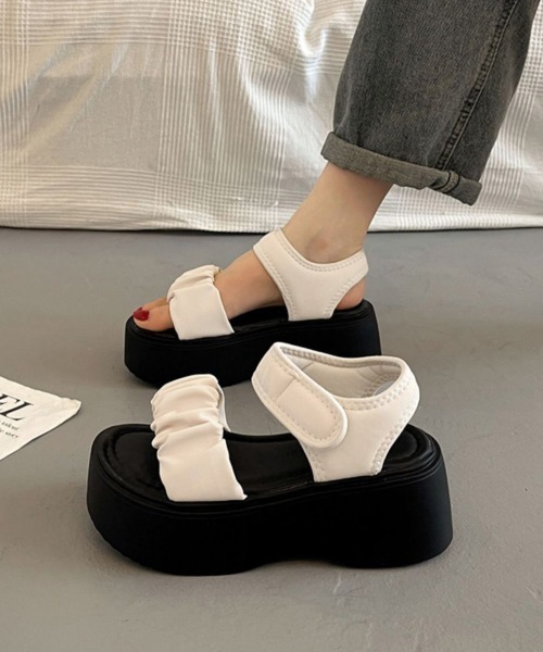 Miniministore（ミニミニストア）の「厚底ギャザーベルトサンダル韓国風美脚軽量（サンダル・レディース・オフホワイト/ブラック・22.5cm/23.0cm/23.5cm/24.0cm/24.5cm）」の21枚目の写真