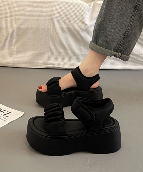 Miniministore（ミニミニストア）の「厚底ギャザーベルトサンダル韓国風美脚軽量（サンダル・レディース・オフホワイト/ブラック・22.5cm/23.0cm/23.5cm/24.0cm/24.5cm）」の15枚目の写真