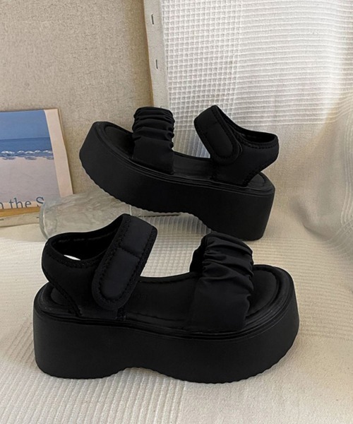 Miniministore（ミニミニストア）の「厚底ギャザーベルトサンダル韓国風美脚軽量（サンダル・レディース・オフホワイト/ブラック・22.5cm/23.0cm/23.5cm/24.0cm/24.5cm）」の8枚目の写真