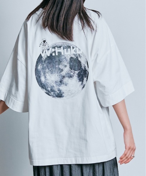 W:Huku(フーク)の「コスモ バック プリント ビッグ Tシャツ(Tシャツ/カットソー・レディース・ブラック/オフホワイト・FREE)」の1枚目の写真