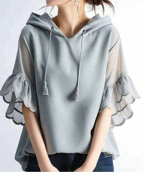 CHUL(チュル)の「フリルスリーブシアーパーカープルオーバー(パーカー・レディース・グリーン/グレー/ベージュ・SMALL/LARGE/MEDIUM)」の1枚目の写真