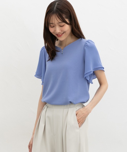Honeys(ハニーズ)の「パール付トップス(Tシャツ/カットソー・レディース・レッド/サックスブルー/アイボリー/ブラック・3L/L/LL/M/S)」の3枚目の写真