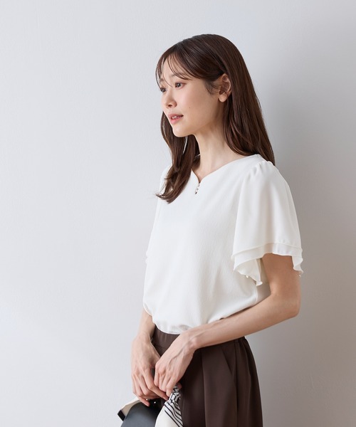 Honeys(ハニーズ)の「パール付トップス(Tシャツ/カットソー・レディース・レッド/サックスブルー/アイボリー/ブラック・3L/L/LL/M/S)」の8枚目の写真