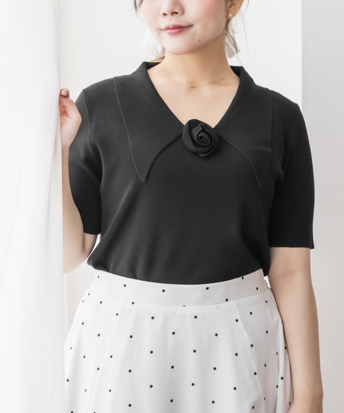 CLETTE(クレット)の「ローズモチーフ襟付きニット(ニット/セーター・レディース・ワイン/サックスブルー/ブラック・3L/LL/4L)」の4枚目の写真