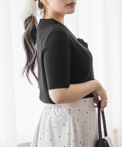 CLETTE(クレット)の「ローズモチーフ襟付きニット(ニット/セーター・レディース・ワイン/サックスブルー/ブラック・3L/LL/4L)」の5枚目の写真
