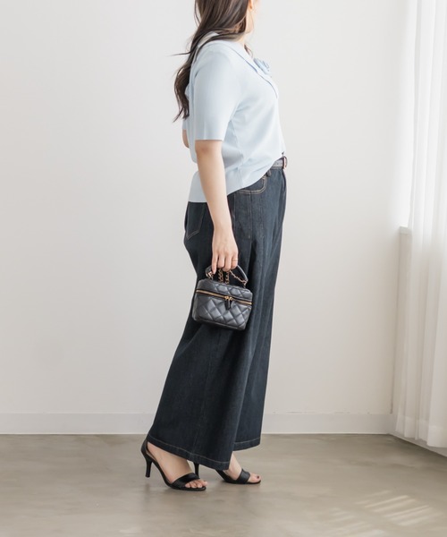 CLETTE(クレット)の「ローズモチーフ襟付きニット(ニット/セーター・レディース・ワイン/サックスブルー/ブラック・3L/LL/4L)」の10枚目の写真