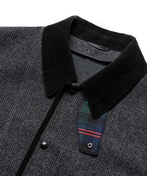 EDINBURGH CLUB（エディンバラクラブ）の「WOOL BLENDED HERRINGBONE HUNTING JACKET [C/GREY]（ミリタリージャケット・メンズ・グレー・SMALL/MEDIUM/LARGE/X-LARGE）」の3枚目の写真
