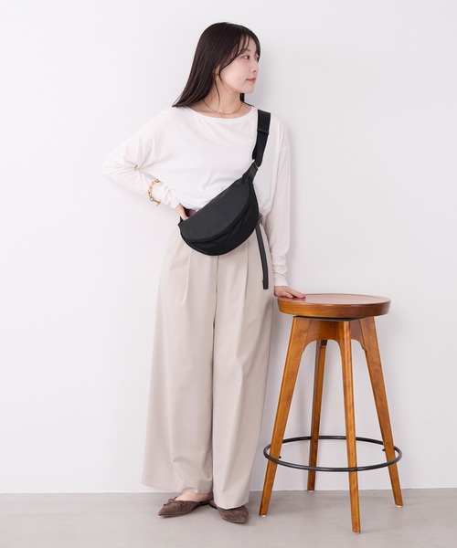 VIOLAd'ORO(ヴィオラドーロ)の「【VIOLAd'ORO】ナイロンボディバッグ-BIANCA Nylon bag(ボディバッグ/ウエストポーチ・レディース・ブラック・FREE)」の6枚目の写真