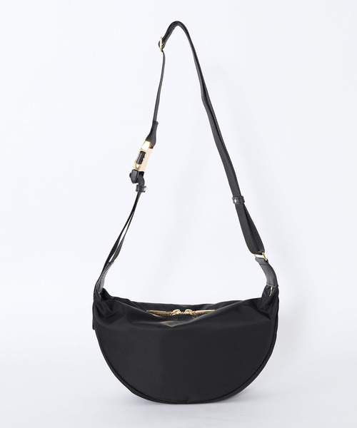 VIOLAd'ORO(ヴィオラドーロ)の「【VIOLAd'ORO】ナイロンボディバッグ-BIANCA Nylon bag(ボディバッグ/ウエストポーチ・レディース・ブラック・FREE)」の10枚目の写真