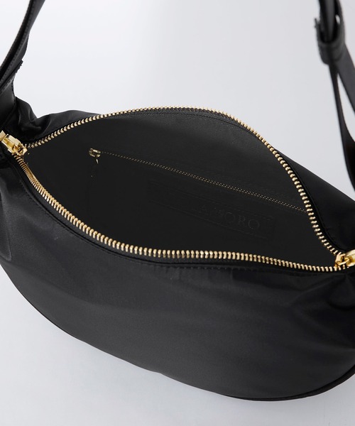 VIOLAd'ORO(ヴィオラドーロ)の「【VIOLAd'ORO】ナイロンボディバッグ-BIANCA Nylon bag(ボディバッグ/ウエストポーチ・レディース・ブラック・FREE)」の14枚目の写真