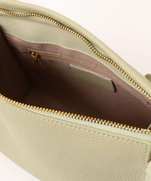 NiiNa(ニーナ)の「【 NiiNa / ニーナ 】高品質レザーソフトトートバッグ(ナチュラルフォルム)(トートバッグ・レディース・グリーン・FREE)」の17枚目の写真