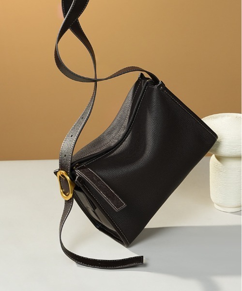 NiiNa(ニーナ)の「【 NiiNa / ニーナ 】高品質レザーソフトトートバッグ(ナチュラルフォルム)(トートバッグ・レディース・グリーン・FREE)」の9枚目の写真