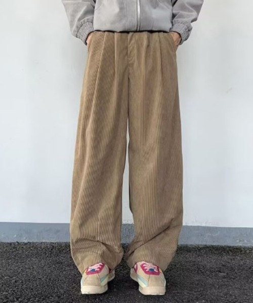 DOUBLE STEAL(ダブルスティール)の「DSコーデュロイタックバルーンパンツ(その他パンツ・メンズ・ベージュ/ブラウン/ブラック/オフホワイト・LARGE/X-LARGE/MEDIUM)」の4枚目の写真