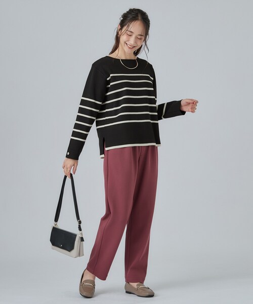 SHOO・LA・RUE（シューラルー）の「【洗濯機可/S-LL】抜け感ある着こなしに 金ボタン付き スポンディッシュ クルーネックニット（ニット/セーター・レディース・ネイビー/ブラック系2/オフホワイト/レッド系1/アイボリー系2・01/04/03/02）」の18枚目の写真