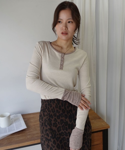 CORNERS(コーナーズ)の「メランジリブヘンリーネックバイカラートップス(Tシャツ/カットソー・レディース・ベージュ系その他/ブラウン/ブラック・M)」の7枚目の写真