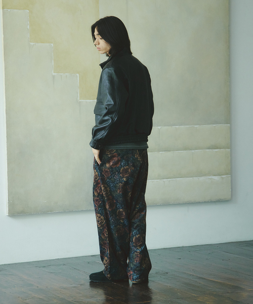 JOURNAL STANDARD(ジャーナルスタンダード)の「バイアスカット フラワー オーバー パンツ(スラックス・メンズ・ネイビー/グリーン・SMALL/MEDIUM/LARGE)」の10枚目の写真