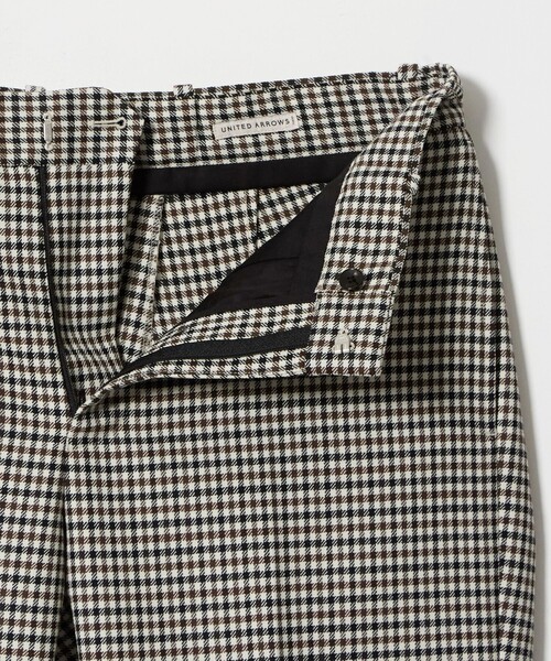 UNITED ARROWS(ユナイテッドアローズ)の「モダンチェック ノープリーツ ワイドストレート パンツ(スラックス・メンズ・ブラック・S/XL/L)」の14枚目の写真