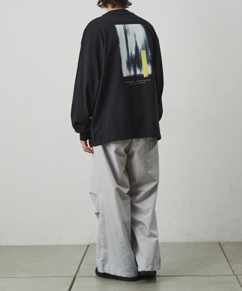 COLONY 2139(コロニートゥーワンスリーナイン)の「スクエアバックプリントロンT(Tシャツ/カットソー・メンズ・ホワイト/ブラック・MEDIUM/LARGE)」の20枚目の写真