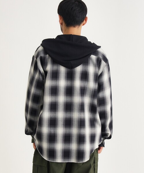BACK NUMBER(バックナンバー)の「フード付きオンブレチェックシャツ(シャツ/ブラウス・メンズ・ブラック系1/ベージュ系1/ブルー系1・03/04/05/06)」の6枚目の写真