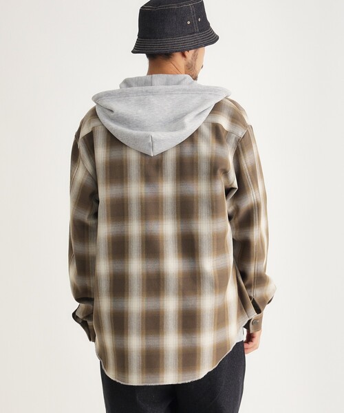 BACK NUMBER(バックナンバー)の「フード付きオンブレチェックシャツ(シャツ/ブラウス・メンズ・ブラック系1/ベージュ系1/ブルー系1・03/04/05/06)」の11枚目の写真