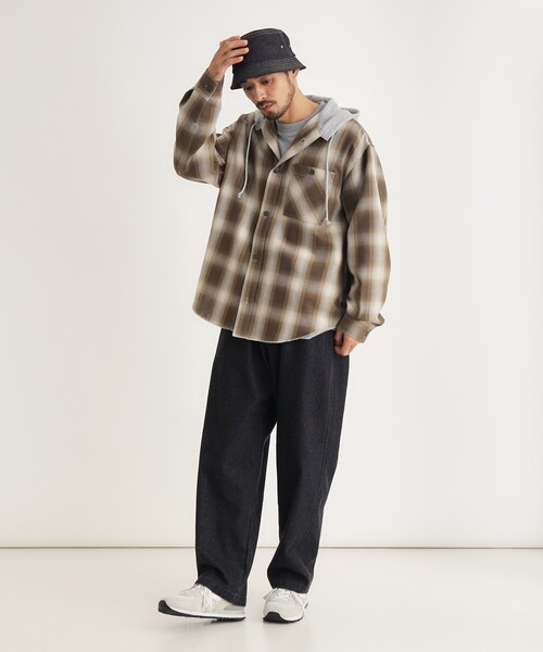 BACK NUMBER(バックナンバー)の「フード付きオンブレチェックシャツ(シャツ/ブラウス・メンズ・ブラック系1/ベージュ系1/ブルー系1・03/04/05/06)」の13枚目の写真