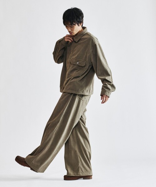 FREAK'S STORE(フリークスストア)の「限定展開 コーデュロイ トラッカージャケット セットアップ / 1st / ブルゾン / ドローコード(ブルゾン・メンズ・ブラウン/チャコールグレー/ベージュ/ブラック・SMALL/MEDIUM/LARGE)」の7枚目の写真