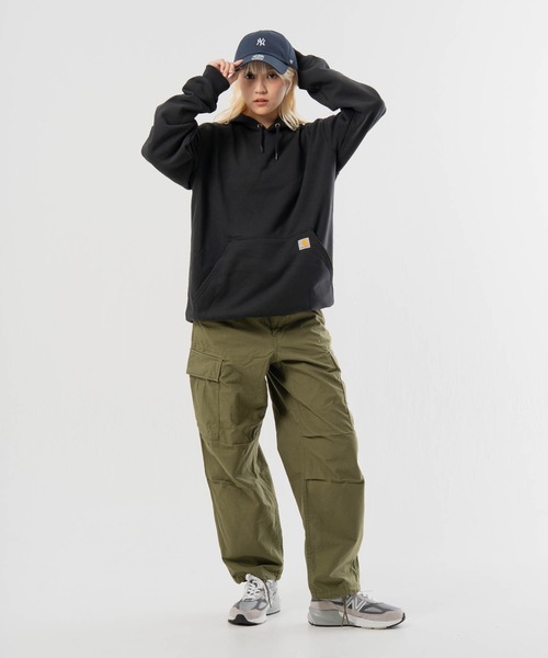 Carhartt（カーハート）の「CARHARTT- PULLOVER SWEATSHIRT（パーカー・メンズ・グレー/ブラック・M/XL/L）」の13枚目の写真