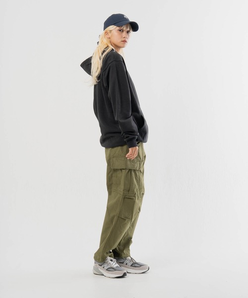 Carhartt（カーハート）の「CARHARTT- PULLOVER SWEATSHIRT（パーカー・メンズ・グレー/ブラック・M/XL/L）」の16枚目の写真