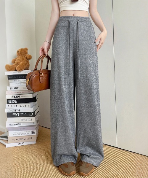 ONEP STAR(ワンピスター)の「イージースウェットパンツ(スウェットパンツ・レディース・ブラック/ダークグレー/ライトグレー/オートミール・X-LARGE/LARGE/MEDIUM)」の8枚目の写真