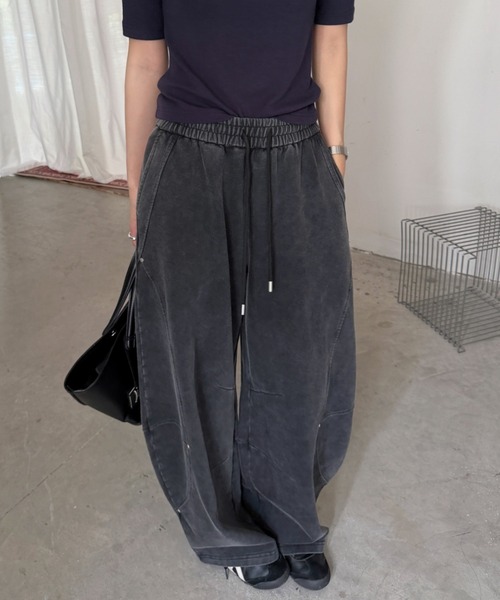 CHUN CHUN NOTES(チュンチュンノーツ)の「26AW/ヴィンテージ加工カーブシルエットスウェットパンツ(スウェットパンツ・レディース・グレー・M)」の1枚目の写真
