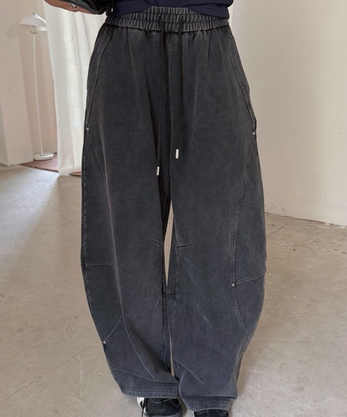 CHUN CHUN NOTES(チュンチュンノーツ)の「26AW/ヴィンテージ加工カーブシルエットスウェットパンツ(スウェットパンツ・レディース・グレー・M)」の2枚目の写真