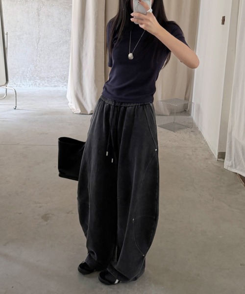 CHUN CHUN NOTES(チュンチュンノーツ)の「26AW/ヴィンテージ加工カーブシルエットスウェットパンツ(スウェットパンツ・レディース・グレー・M)」の4枚目の写真