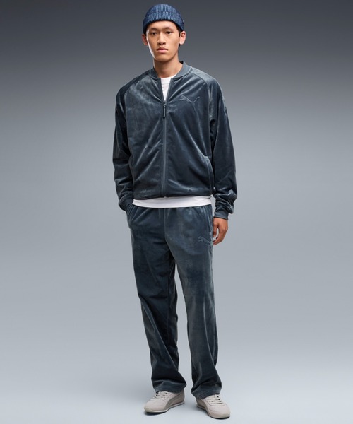 PUMA(プーマ)の「PUMA プーマ メンズ ESS エレベーテッド リラックスド ベロア トラックパン(その他パンツ・メンズ・ネイビー/ダークブラウン系/ブラック×レッド・X-LARGE/XX-LARGE/LARGE/MEDIUM/SMALL)」の3枚目の写真