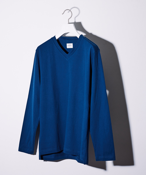 STUDIOUS(ステュディオス)の「【ZOZO限定】STUDIOUS シルキータッチVネックロンT - made in japan - (Tシャツ/カットソー・メンズ・ブルー/ホワイト/ブラック/ワイン/イエロー・3/2/1)」の3枚目の写真