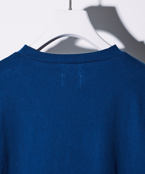 STUDIOUS(ステュディオス)の「【ZOZO限定】STUDIOUS シルキータッチVネックロンT - made in japan - (Tシャツ/カットソー・メンズ・ブルー/ホワイト/ブラック/ワイン/イエロー・3/2/1)」の16枚目の写真