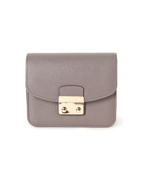 marjour（マージュール）の「ECO LEATHER POCHETTE（ショルダーバッグ・レディース・グレー/ホワイト/ピンク/キャメル/ワイン・ﾌﾘ-）」の14枚目の写真