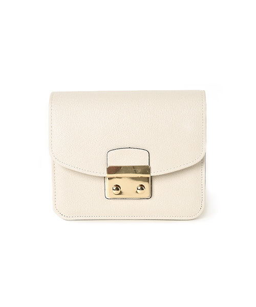 marjour（マージュール）の「ECO LEATHER POCHETTE（ショルダーバッグ・レディース・グレー/ホワイト/ピンク/キャメル/ワイン・ﾌﾘ-）」の15枚目の写真