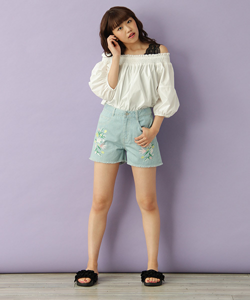 Honeys（ハニーズ）の「カップ付き レースビスチェ（タンクトップ・レディース・オフホワイト/ブラック・M/L）」の14枚目の写真