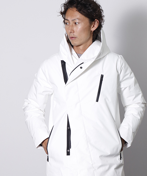 junhashimoto（ジュンハシモト）の「HOODED WRAP DOWN COAT（ダウン