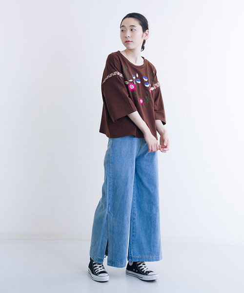 MERLOT（メルロー）の「刺繍クロップドトップス1167（Tシャツ/カットソー・レディース・ブラック/オフホワイト/ブラウン/ピンク・FREE）」の8枚目の写真