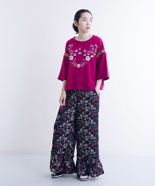 MERLOT（メルロー）の「刺繍クロップドトップス1167（Tシャツ/カットソー・レディース・ブラック/オフホワイト/ブラウン/ピンク・FREE）」の9枚目の写真