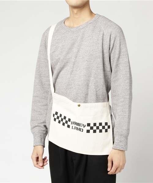 ROOPTOKYO(ループトウキョウ)の「Homeyland/ホーミーランド CANVAS SACOCHE(ショルダーバッグ・メンズ・ナチュラル・FREE)」の2枚目の写真