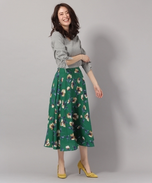 Andemiu（アンデミュウ）の「フラワーサーキュラースカート790799（スカート・レディース・ホワイト/ネイビー/グリーン・FREE）」の5枚目の写真